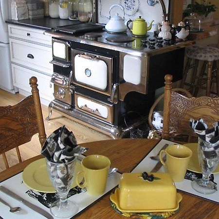 Golden Dreams B&B Whistler Buitenkant foto