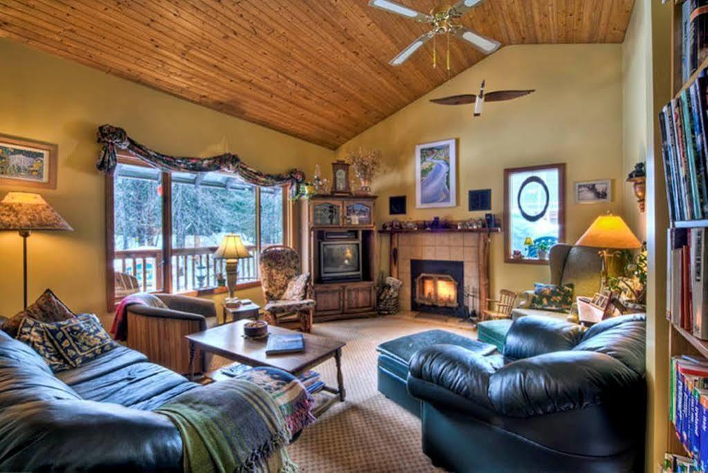 Golden Dreams B&B Whistler Buitenkant foto
